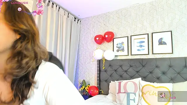 emma  smith1 online show from 02-17-25, 12:27