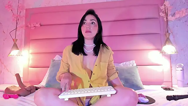 LIAH IZUMI online show from 09-12-25, 01:33