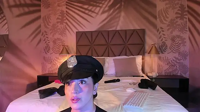 LIAH IZUMI online show from 09-20-25, 01:23