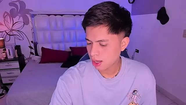 Niicky1  online show from 12-07-24, 08:27