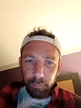 Treemandude online show from 10-20-25, 04:51