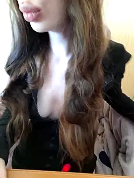 Elza kom online show from 06-08-26, 03:07