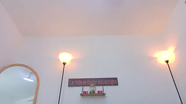 Snapshot of Sofhia_cruz chatting on 03-01-25, 12:39 Sofhia cruz online show from 03-01-25, 12:39