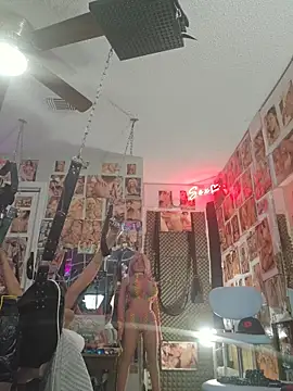 luvs2cumm69 online show from 10-27-25, 12:20