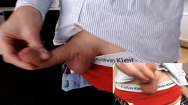 Snapshot of sperma_tributes chatting on 11-14-25, 07:40 sperma tributes online show from 11-14-25, 07:40