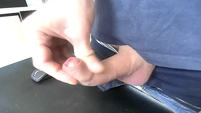 Snapshot of sperma_tributes chatting on 05-29-26, 06:33 sperma tributes online show from 05-29-26, 06:33