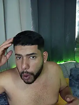 Snapshot of passionate_love22 chatting on 10-23-25, 12:26 passionate love22 online show from 10-23-25, 12:26