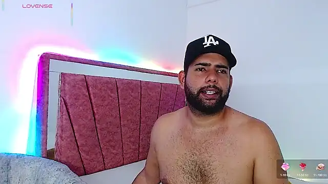 Snapshot of passionate_love22 chatting on 11-15-25, 03:37 passionate love22 online show from 11-15-25, 03:37