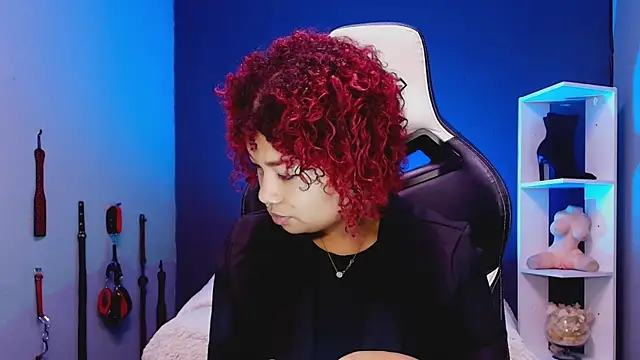 Snapshot of JadaRoberts chatting on 12-17-25, 12:33 JadaRoberts online show from 12-17-25, 12:33