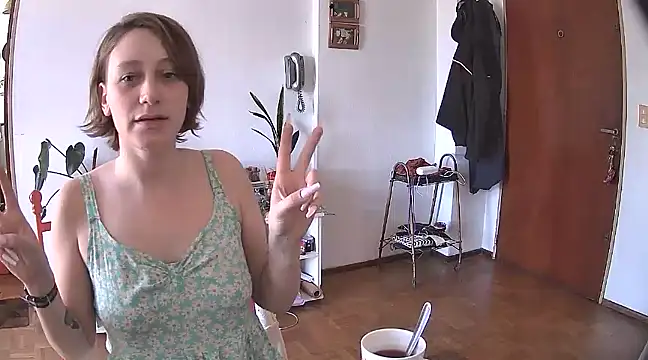 Snapshot of stupid_babybird chatting on 12-28-24, 05:46 stupid babybird online show from 12-28-24, 05:46