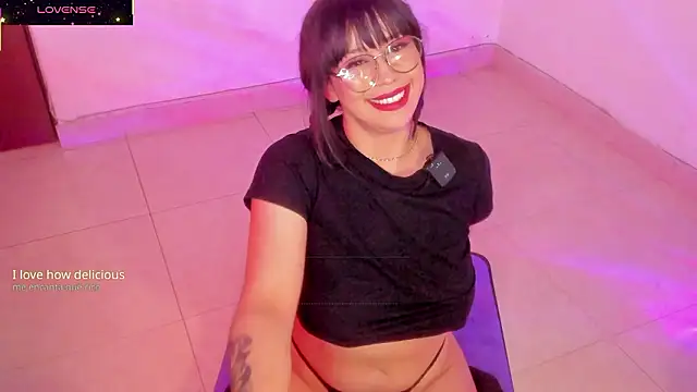 Snapshot of GalaxGnn_ chatting on 02-12-26, 08:59 GalaxGnn online show from 02-12-26, 08:59