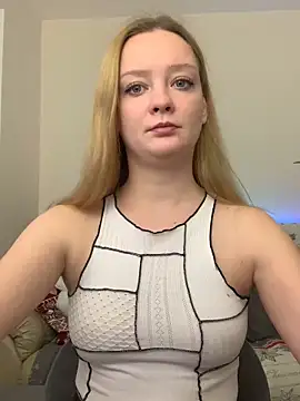 Snapshot of Radiants_two chatting on 12-13-24, 08:15 Radiants two online show from 12-13-24, 08:15