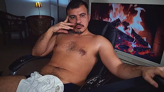 officeman7 online show from 01-08-25, 08:07