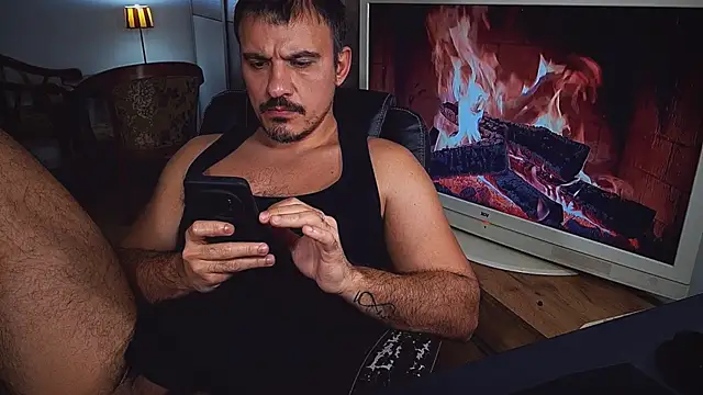 officeman7 online show from 01-10-25, 07:21