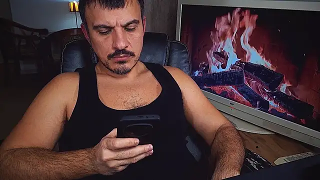 officeman7 online show from 01-12-25, 05:54