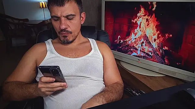 officeman7 online show from 01-30-25, 04:24