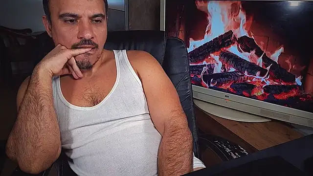 officeman7 online show from 02-15-25, 08:22