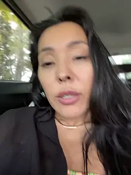 Snapshot of IzanamiTime chatting on 01-14-25, 05:08 IzanamiTime online show from 01-14-25, 05:08