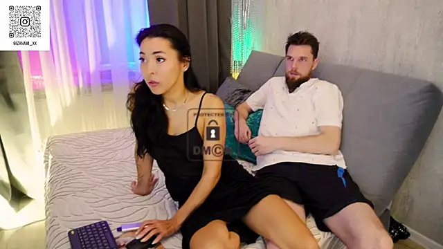 Snapshot of IzanamiTime chatting on 02-21-25, 01:00 IzanamiTime online show from 02-21-25, 01:00