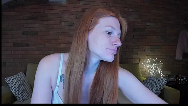 Aliceginger99 online show from 09-13-25, 04:12