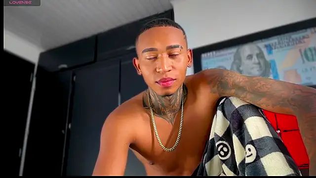 sexy blacks  online show from 07-06-26, 12:02