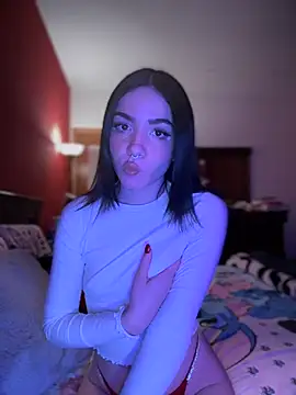 Snapshot of ShannonShanny chatting on 01-08-25, 07:45 ShannonShanny online show from 01-08-25, 07:45