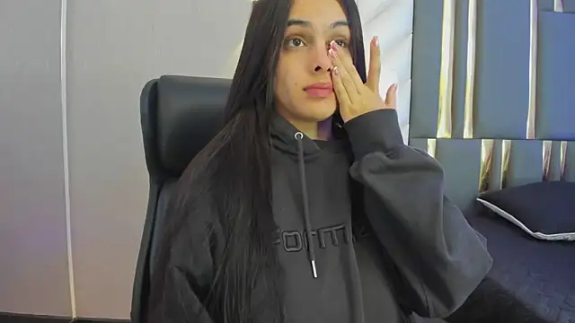 ChloeHarper  online show from 05-29-26, 11:52