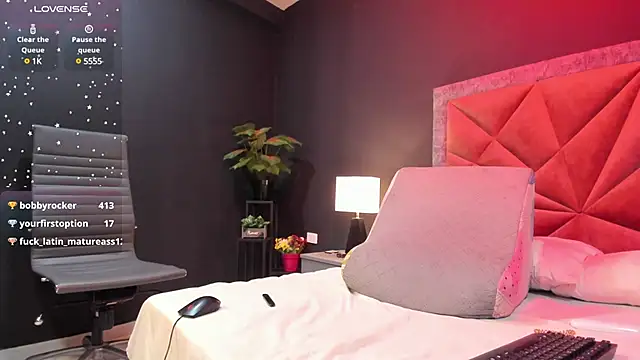 mia milff online show from 01-30-25, 10:08