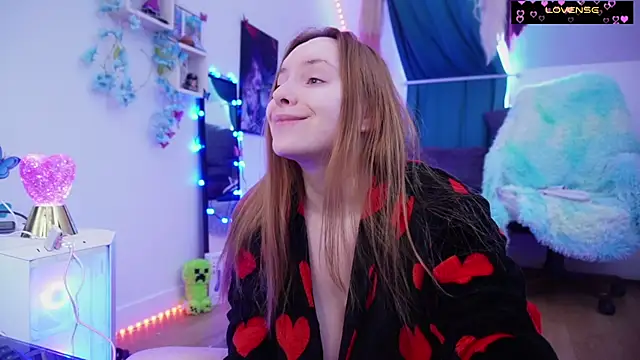  Yummy Girl  online show from 05-16-26, 12:26