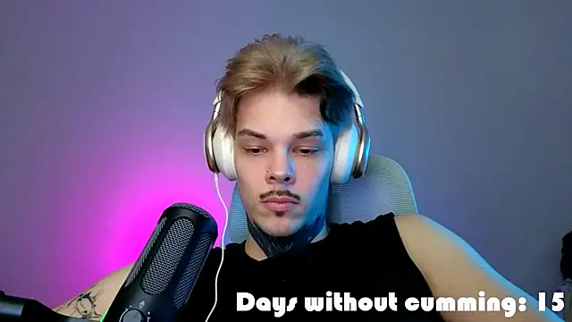 DENIS HERE online show from 04-18-26, 07:56