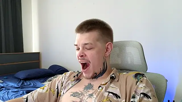 DENIS HERE online show from 06-11-26, 11:08