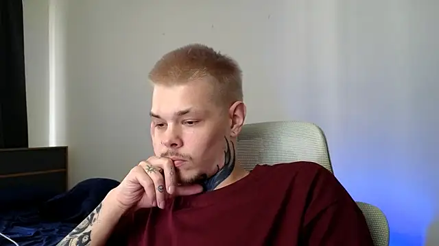 DENIS HERE online show from 06-13-26, 05:27