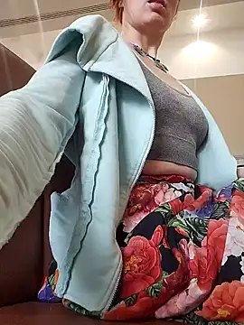 Exhibitionsplit online show from 02-06-25, 12:16