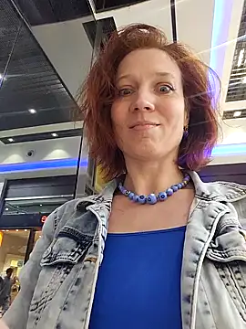 Exhibitionsplit online show from 02-27-25, 02:21