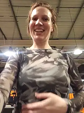 Exhibitionsplit online show from 03-13-25, 10:21