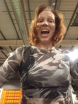 Exhibitionsplit online show from 03-18-25, 09:32