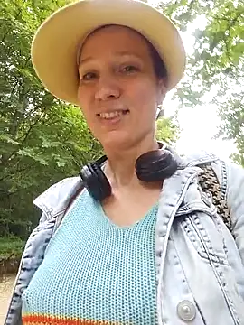 Exhibitionsplit online show from 09-30-25, 11:59