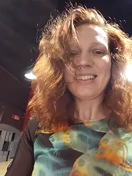 Exhibitionsplit online show from 02-05-26, 09:52