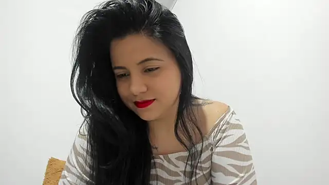 Snapshot of aleteacher chatting on 12-26-24, 02:55 aleteacher online show from 12-26-24, 02:55