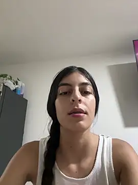 Snapshot of cristel_17 chatting on 01-17-26, 10:57 cristel 17 online show from 01-17-26, 10:57