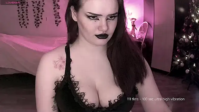 Snapshot of strawberry_elfcat chatting on 12-13-24, 03:05 strawberry elfcat online show from 12-13-24, 03:05