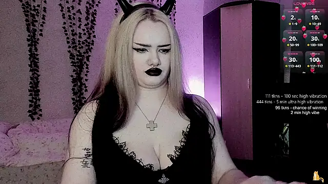 Snapshot of strawberry_elfcat chatting on 05-30-26, 03:03 strawberry elfcat online show from 05-30-26, 03:03