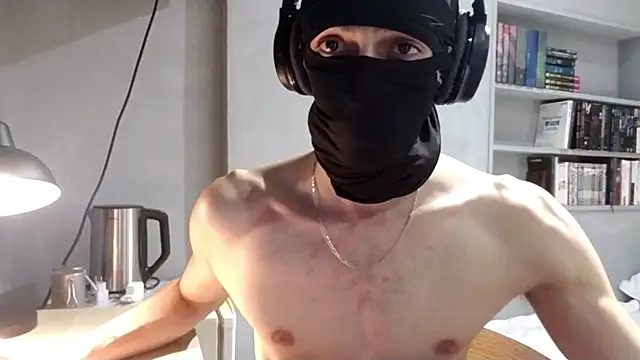 Snapshot of rippedbutskinny chatting on 05-26-26, 03:41 rippedbutskinny online show from 05-26-26, 03:41
