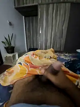 Snapshot of DesiRocco7 chatting on 09-22-25, 08:22 DesiRocco7 online show from 09-22-25, 08:22