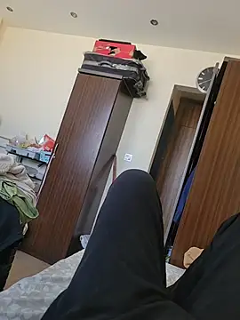 Snapshot of DesiRocco7 chatting on 11-02-25, 07:00 DesiRocco7 online show from 11-02-25, 07:00