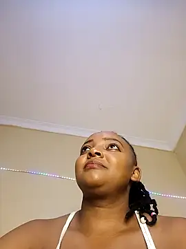 Snapshot of Miss_lisa- chatting on 02-01-25, 01:44 Miss lisa- online show from 02-01-25, 01:44