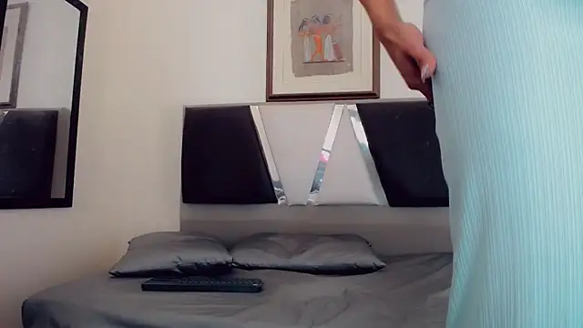 hilary rodriguez online show from 01-28-25, 07:32