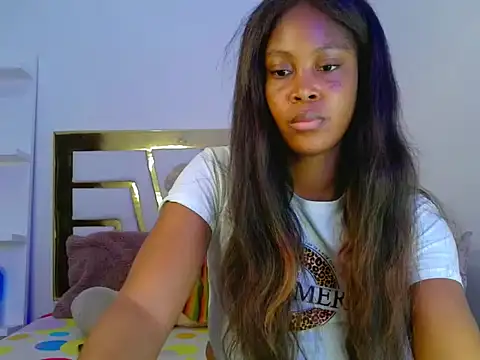 DayanaWood online show from 11-11-25, 02:39