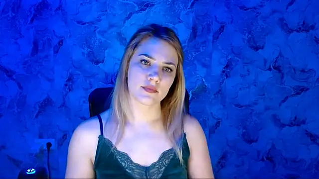 Snapshot of nika_gold1 chatting on 03-12-26, 08:04 nika gold1 online show from 03-12-26, 08:04