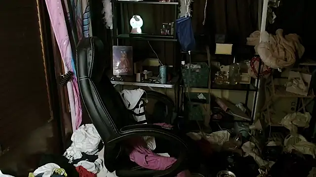 Ombeline1 online show from 09-26-25, 12:36